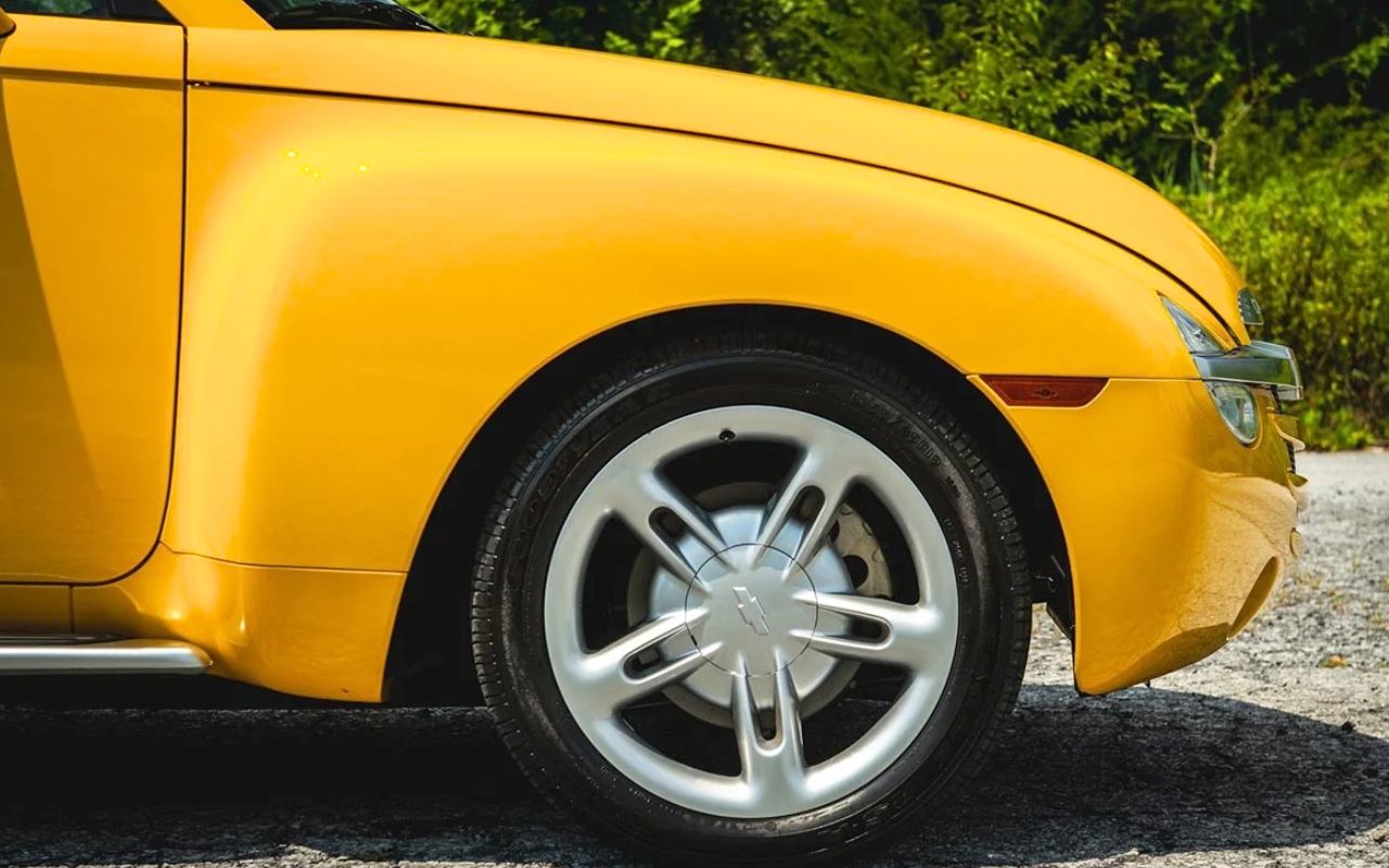 This 1,130-liter monster was ugly as sin but impossible to resist: the automotive madness America secretly loved