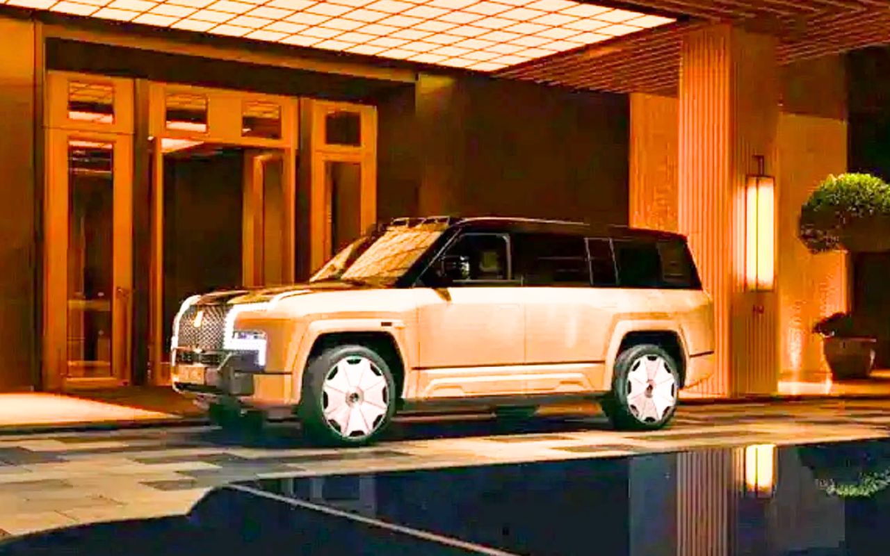 This 5.4-meter chinese luxury SUV shocked the industry: bigger than Range Rover, bold enough to challenge Bentley