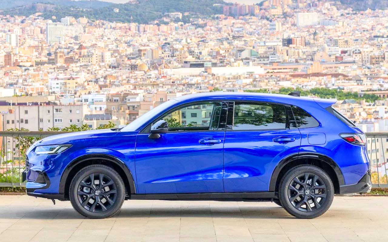 This ultra-reliable ECO-certified SUV delivers 41 mpg and takes on the Toyota RAV4, but its price almost ruined everything