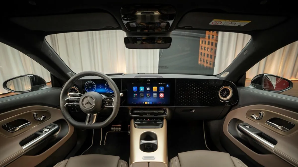 The digital cockpit remains a strong point of the CLA, with two panoramic screens and consistently high-quality finish, even on the M252-powered versions. © Mercedes-Benz